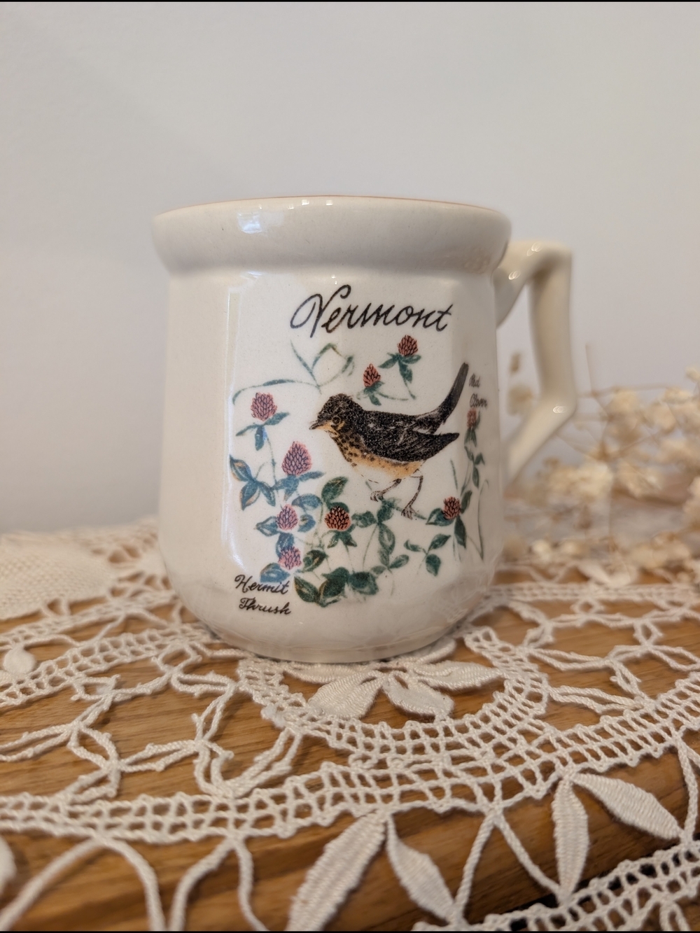 Vintage Vermont Mug – Hermit Thrush & Red Clover Design - Picture 4 of 8